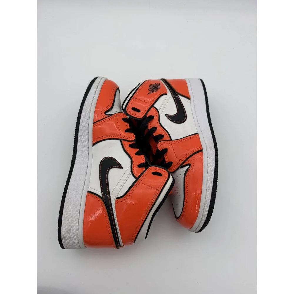 Air Jordan 1 Mid SE Turf Orange Patent Black White BQ6931-802 Mens 6Y
